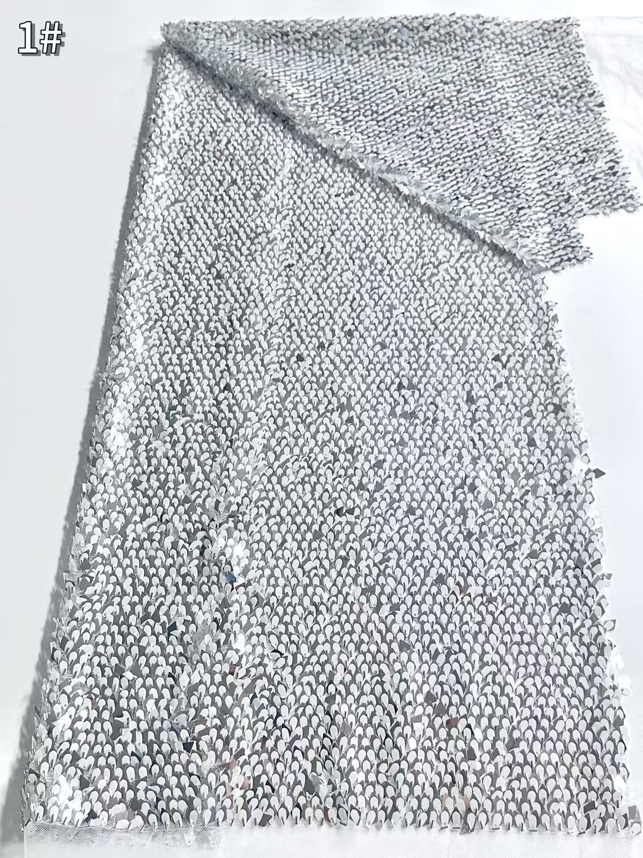 African Beaded Lace Fabric Lentejuelas bordado de lentejuelas tela de malla de escamas de la industria pesada