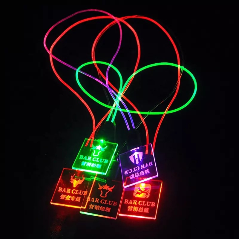 USB充电亚克力发光工作牌 LED夜光挂牌 酒吧KTV发光挂绳 可定logo