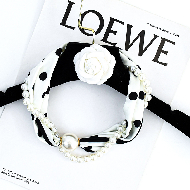 Nueva versión coreana de nicho de alto nivel de perlas hebilla de succión collar de perlas bufandas de seda versátil bufandas de seda