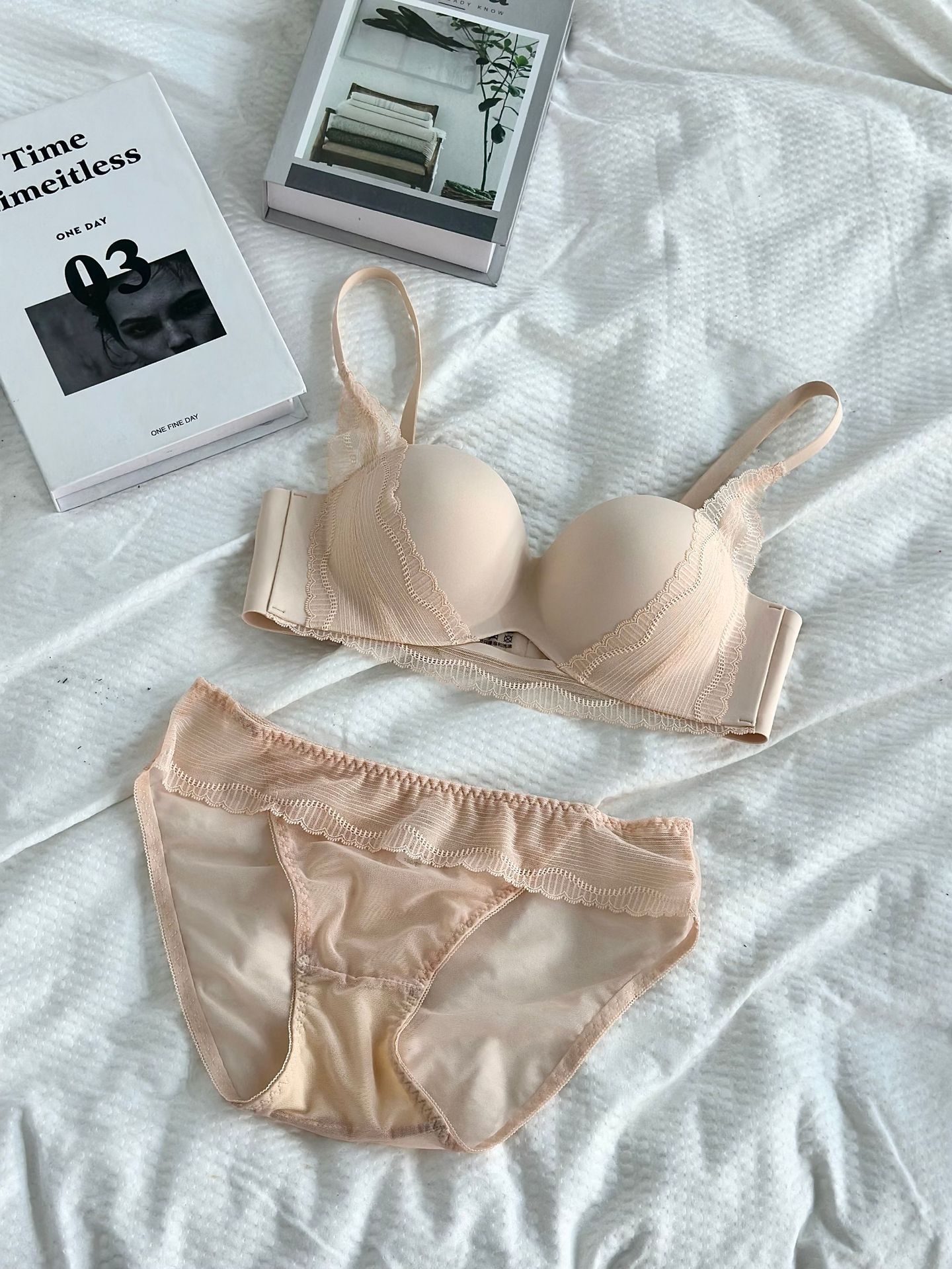 핑크 스킨 슈트