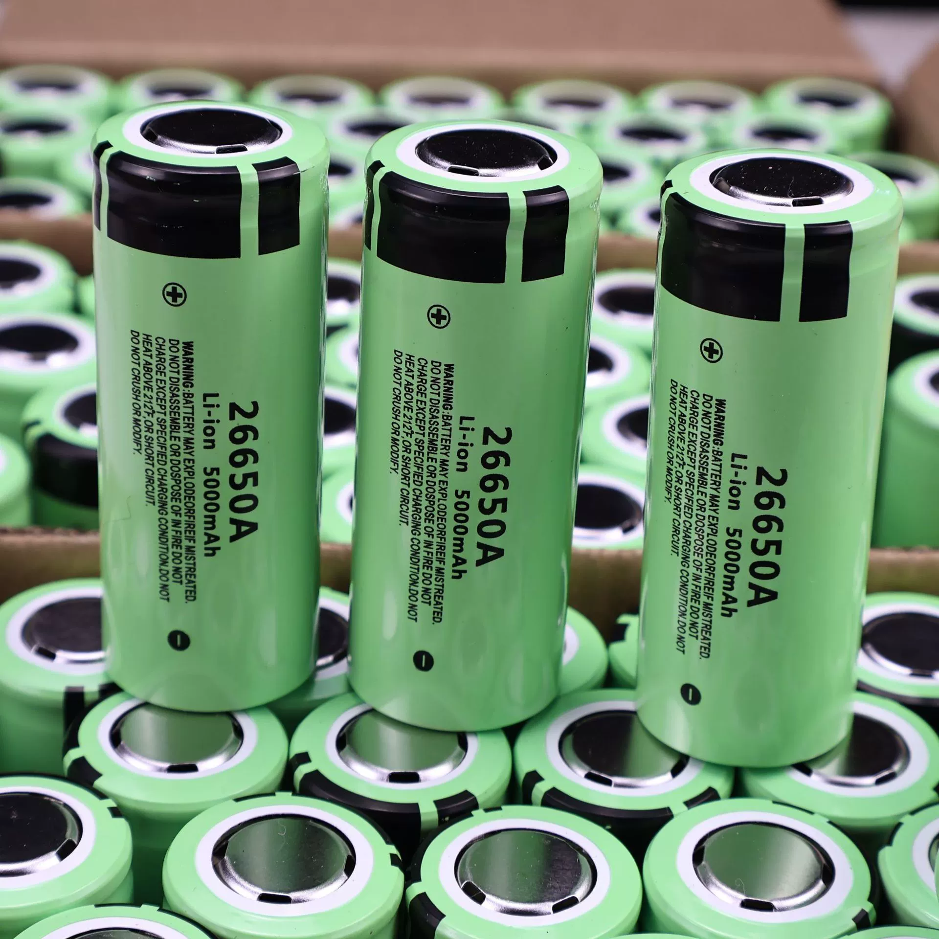 Electric lithium battery charging, flashlight, 2v