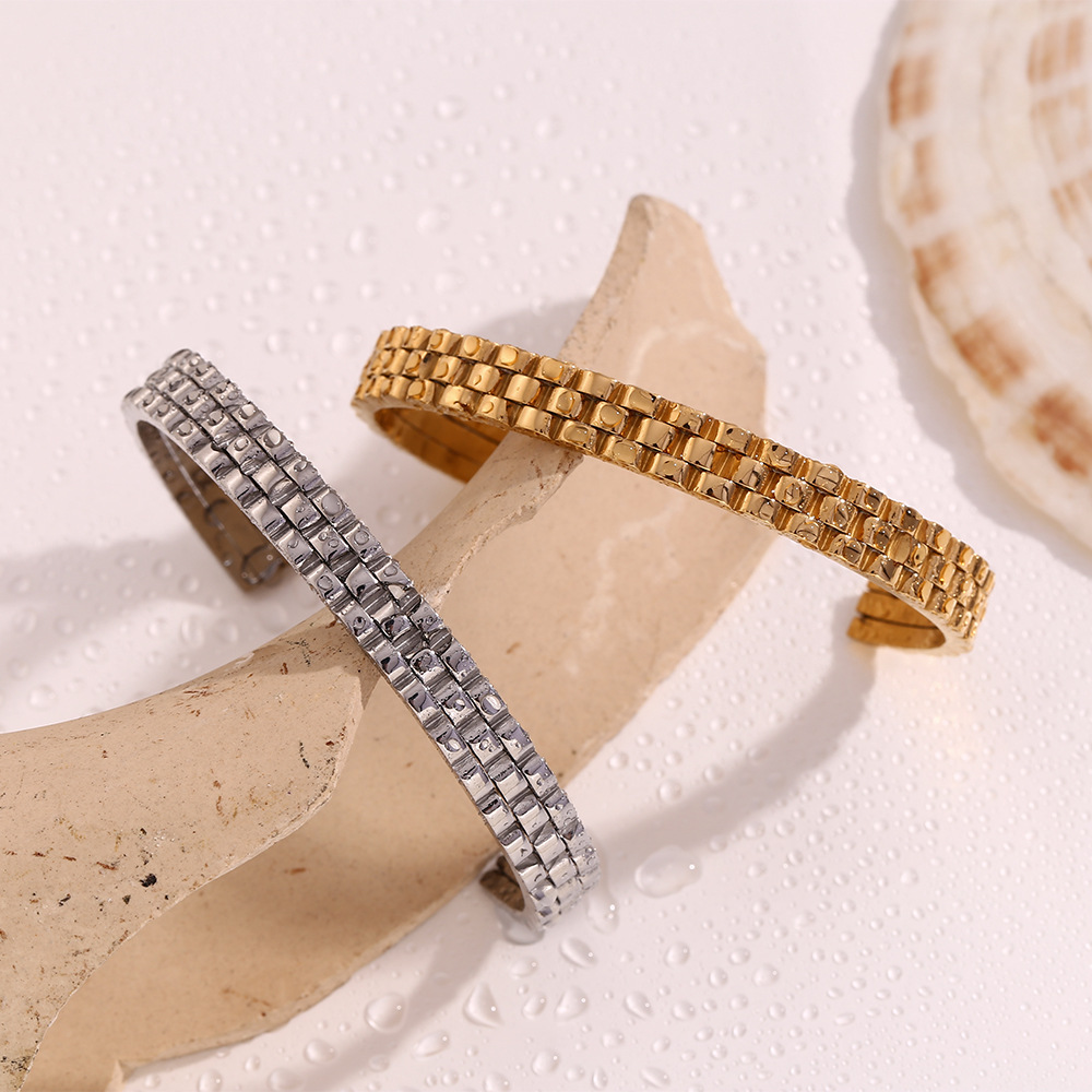 18K Gold Plated Stainless Steel Bangle