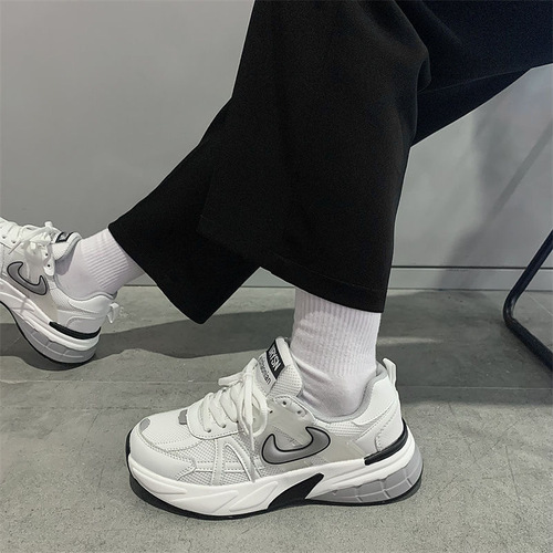  New Student Casual Breathable Mesh Sports Shoes for Women, Korean Version, Ins Trendy Street Style, Thick Sole Retro Dad Shoes