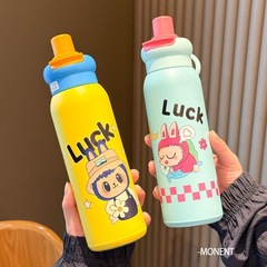 ポータブルで見栄えの良い2025年新作ウォーターカップ、魔法瓶カップ、ポータブル大容量、かわいいストロー、学生と子供用カップ