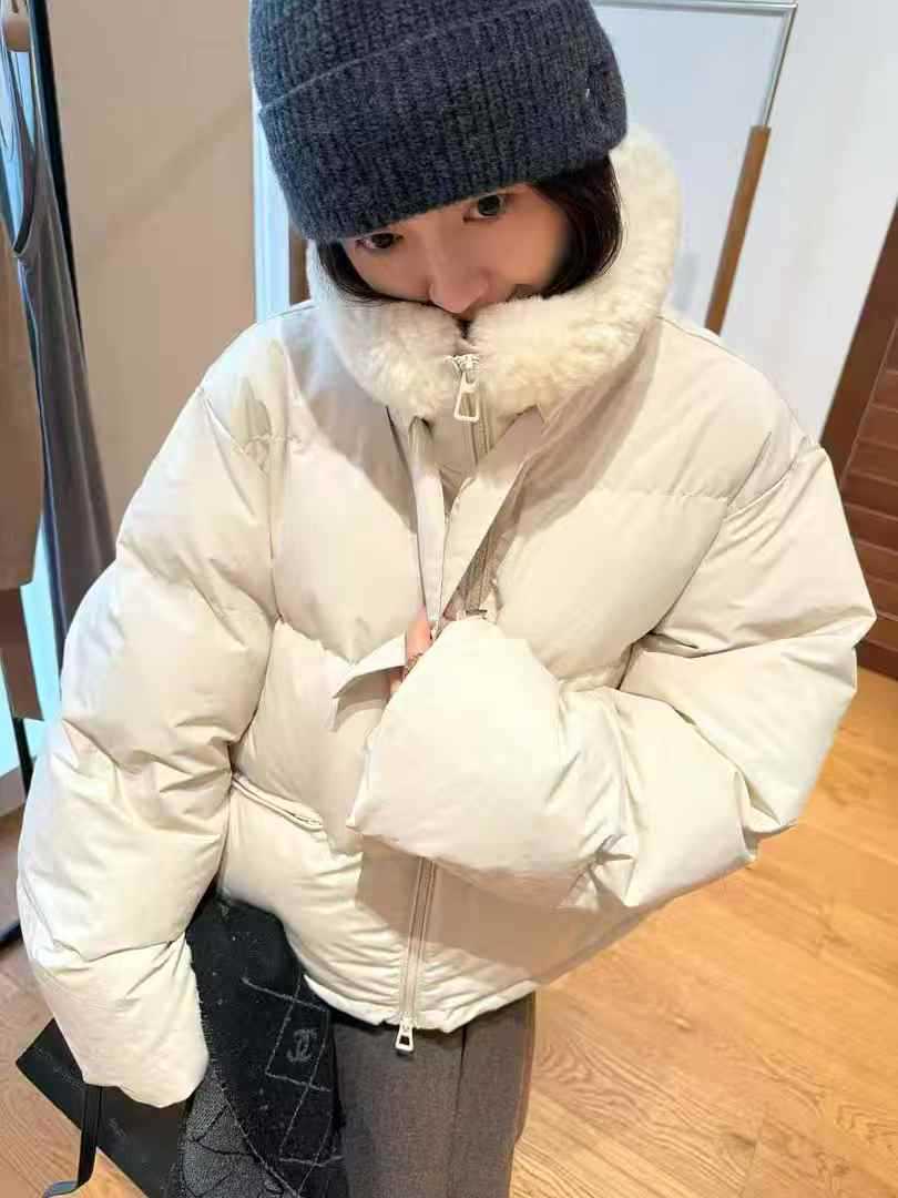 유백색
