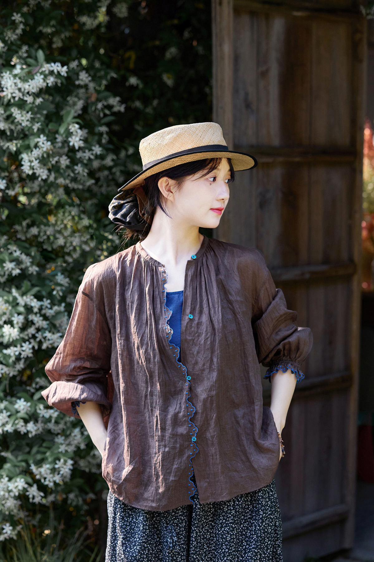 12%OFF】青みがかった褐色のラミー（苧麻）製、軽やかで涼しいスタンド