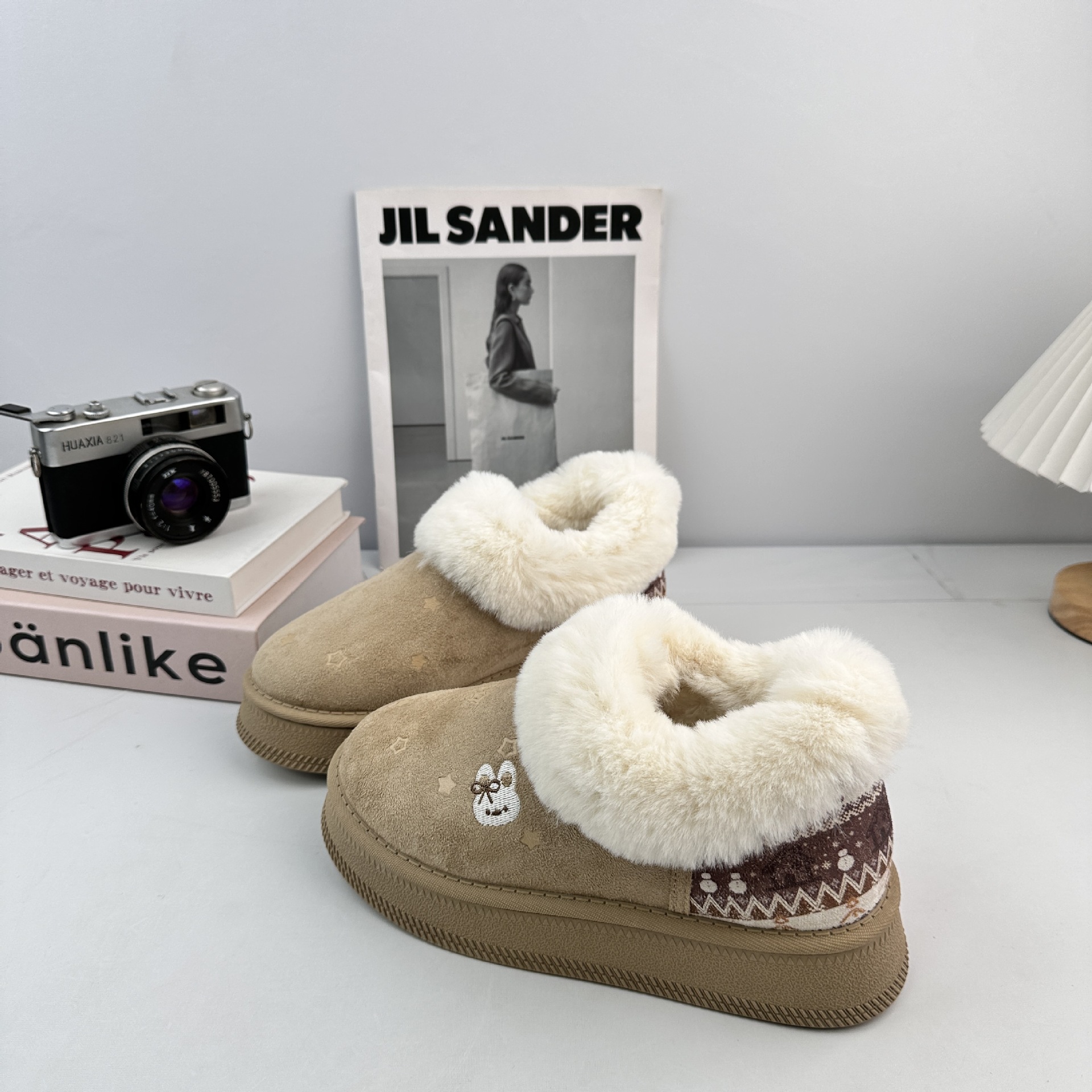 Zapatos de algodón de invierno para mujeres, zapatos de algodón de invierno, zapatos cálidos interiores, botas de nieve con un pie.