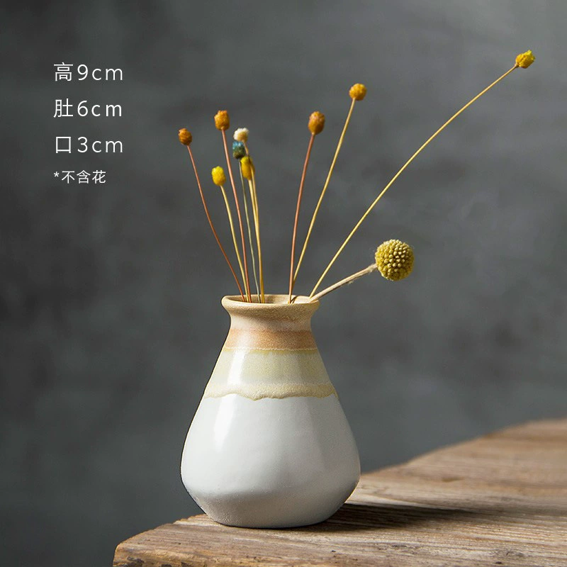 Creative small ceramic photography props flower-shaped, small vase