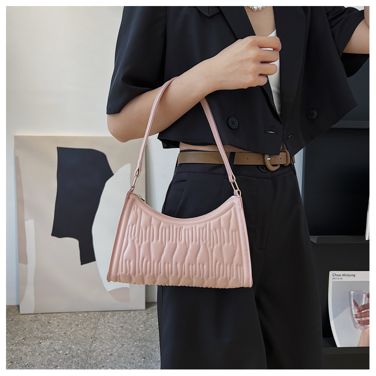 Fashion New Simple Pleated Shoulder Vintage Embroidery Thread Underarm Handbag display picture 2