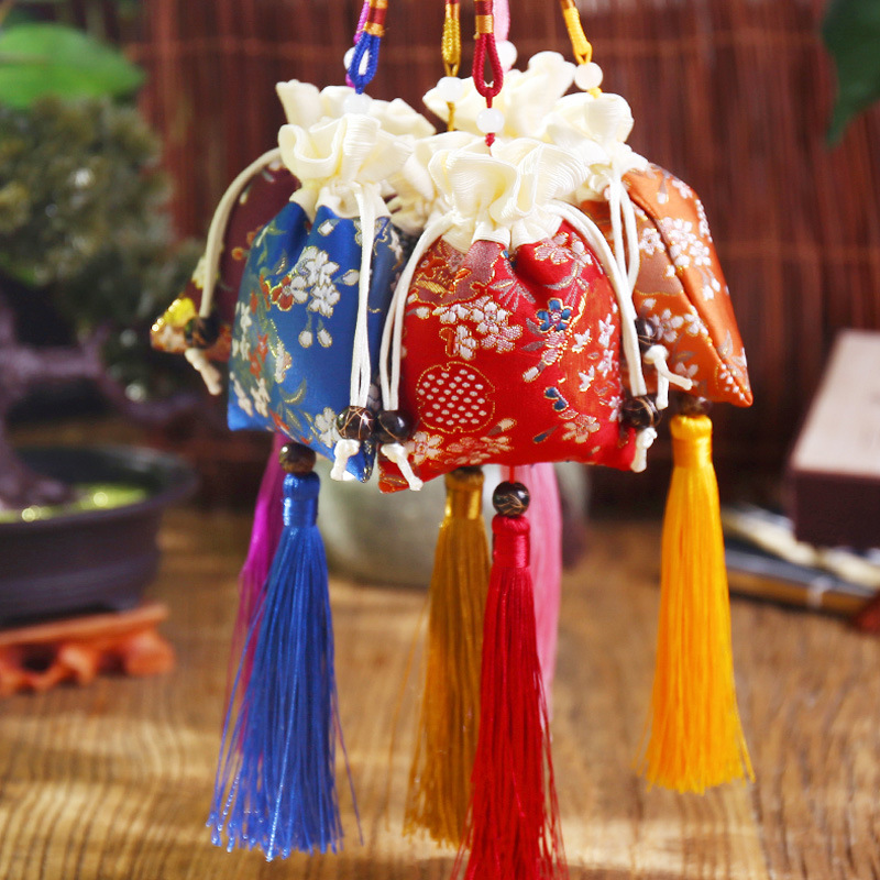 2024 New Japanese Gold-Thread Pouch, Dragon Boat Festival Aromatherapy Sachet, Decorative Jewelry Bag, Aroma Sachet, Hand-Knitted Traditional Style Embroidered Pouch