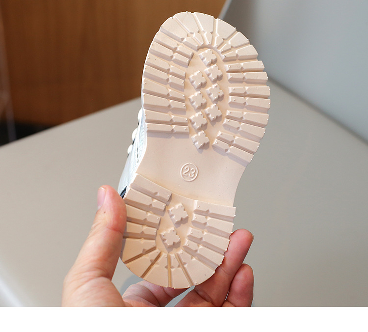 Scarpe autunnali 2024 Nuove scarpe Martin per bambini di taglia media e piccola, stivali corti impermeabili in pelle alla moda per ragazzi_voghion.com