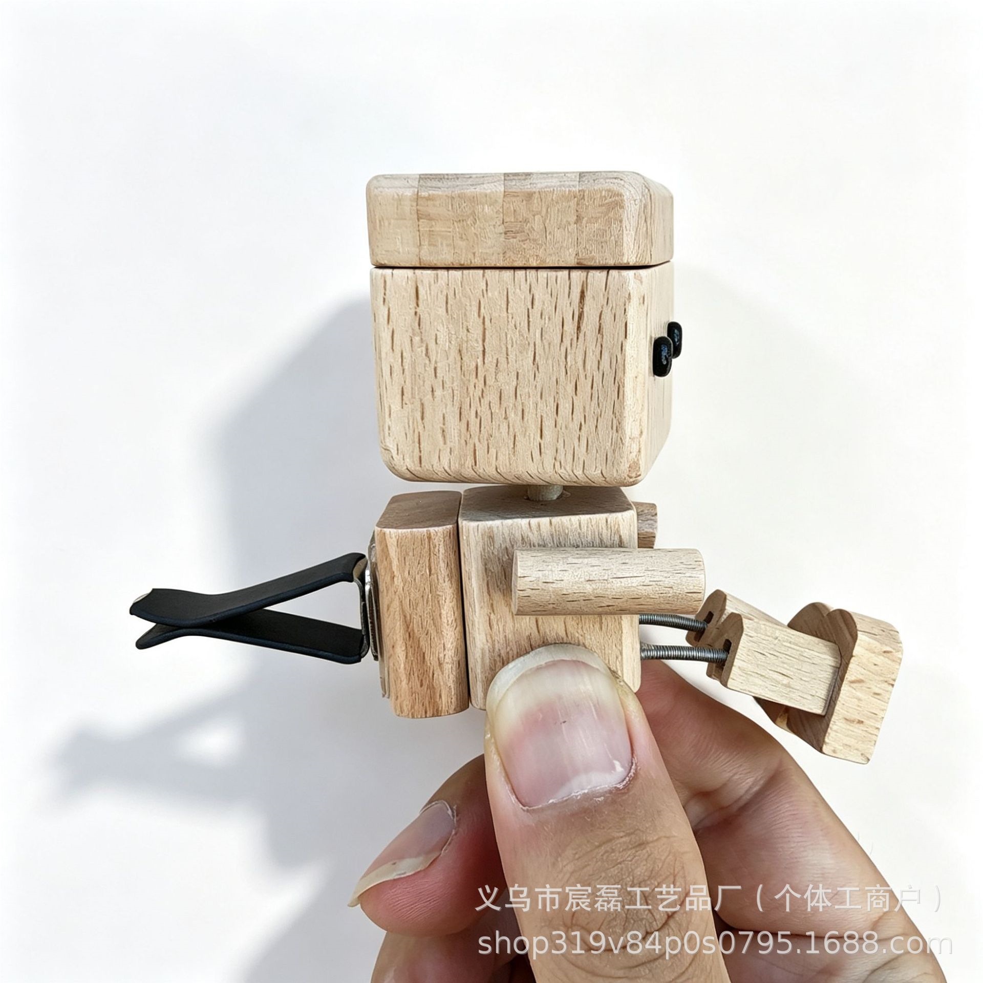 Creative wooden figurine car ornament, car robot healing ornament, cute aromatherapy stress-relief car ornament