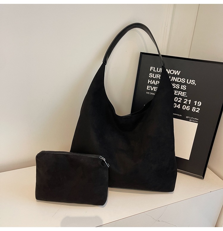 Maillard Tote Bag Women 2024 New Large Capacity Commuter Bag Summer High end Frosted Retro Shoulder Bag_voghion.com