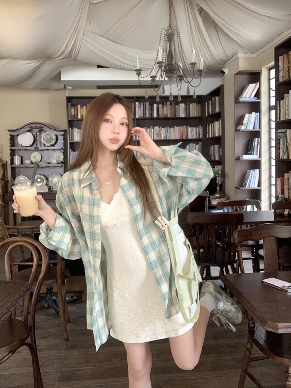 Casual style loose long-sleeved shirt for women, autumn two-piece set with lace camisole dress Casual style loose long-sleeved shirt for women, autumn two-piece set with lace camisole dress