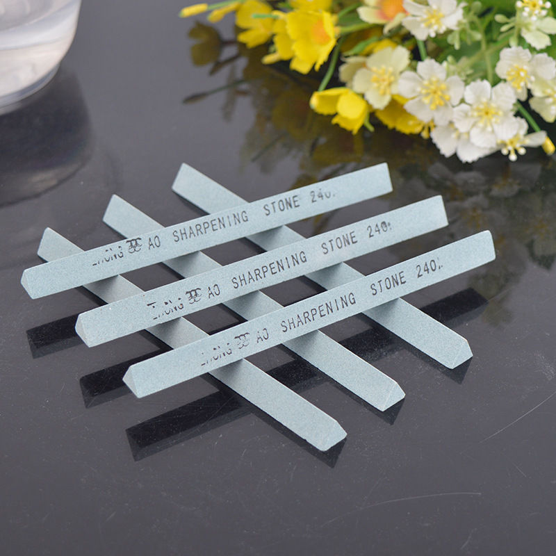 现货供应绿碳化硅三角形油石条 菱形砂条 精磨抛光打磨开刃油石