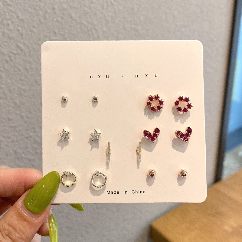 Conjunto de aretes de estilo ins 2024 nuevos aretes de moda pendientes de mujer, estilo de moda, temperamento dulce y versátil, abanico de diosa