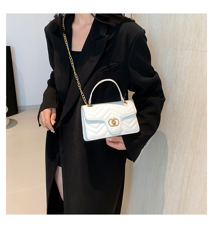 Fashion chain crossbody for women 2024 new high-end niche shoulder bag, fragrant style diamond grid small square bag_voghion.com