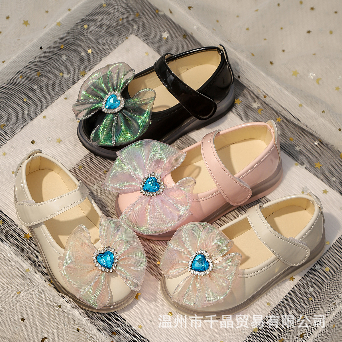 女童公主鞋2025春季新款闪灯发光蝴蝶结水钻女孩方口皮鞋单鞋韩版