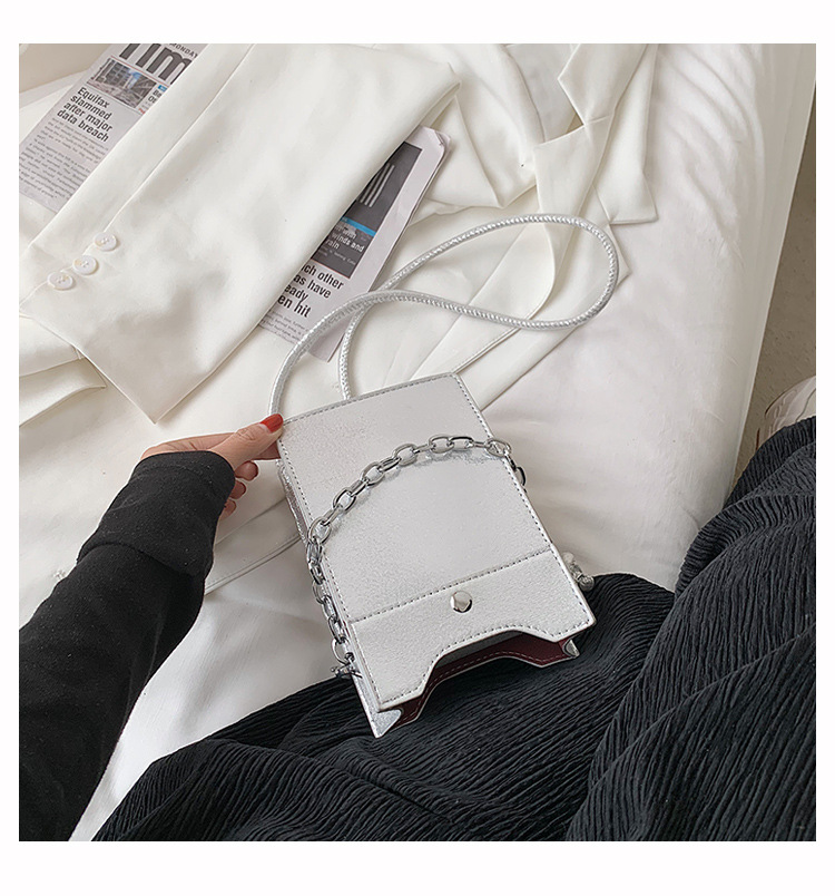 Fashion Chain Shiny Shoulder Messenger Portable Small Square Bag Wholesale display picture 39