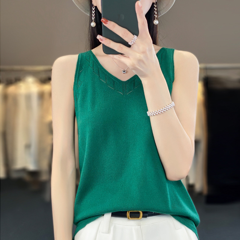 First Line Hollow Wool 23 Summer New Solid Color V-neck Camisole Sleeveless Thin Top Vest Women's Knitwear First Line Hollow Wool 23 Summer New Solid Color V-neck Camisole Sleeveless Thin Top Vest Women's Knitwear