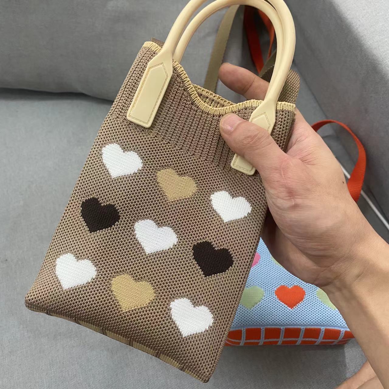 Nuevo amor bolso del teléfono móvil bolso de punto al por mayor de gran capacidad bolso de mano estudiante crossbody bolsa de lana fábrica