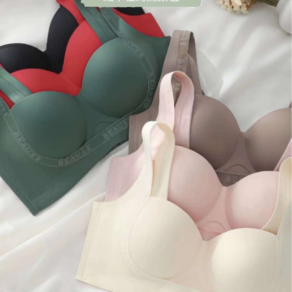 Venta directa de fábrica Comercio electrónico transfronterizo Sudeste de Asia Vietnam Tailandia Ladies Talla de letras Pechos pequeños Reunir sujetador Tovin