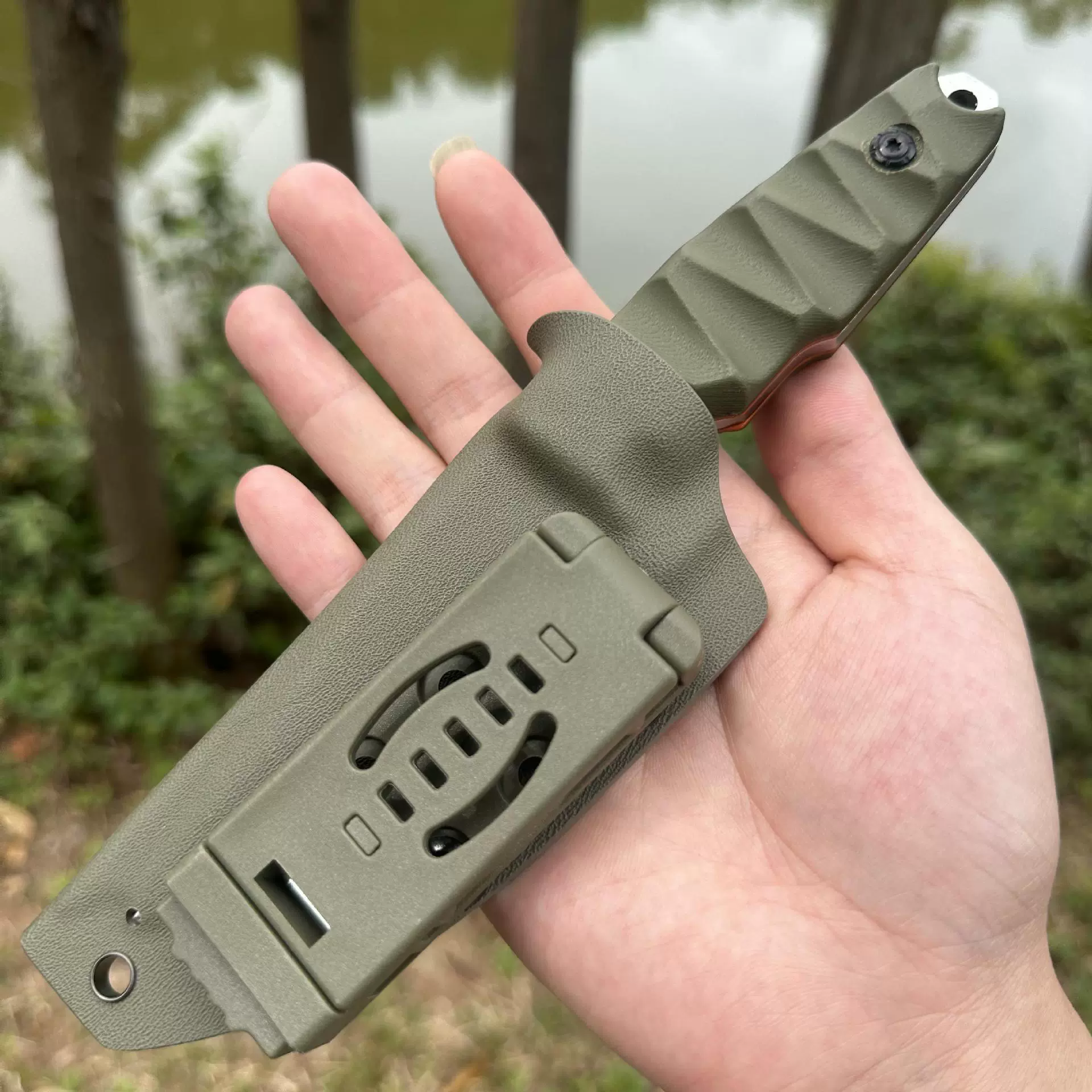 Handheld travel sharp durable blade, non-slip handle, belt, buckle, knife