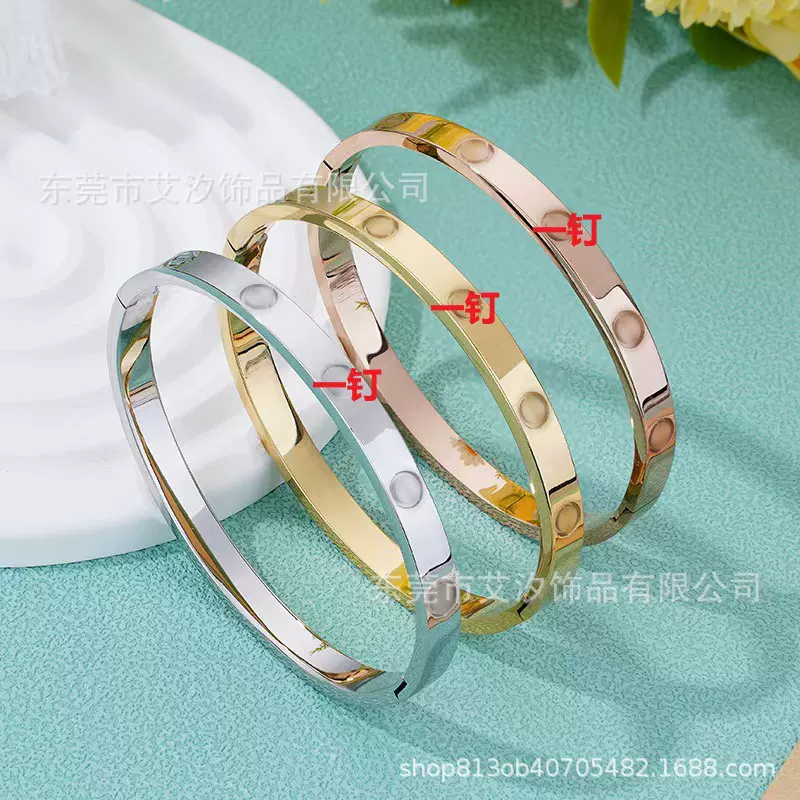 跨境时尚十钻钛钢手镯女全钉卡扣不锈钢首饰logo版简约不掉色批发