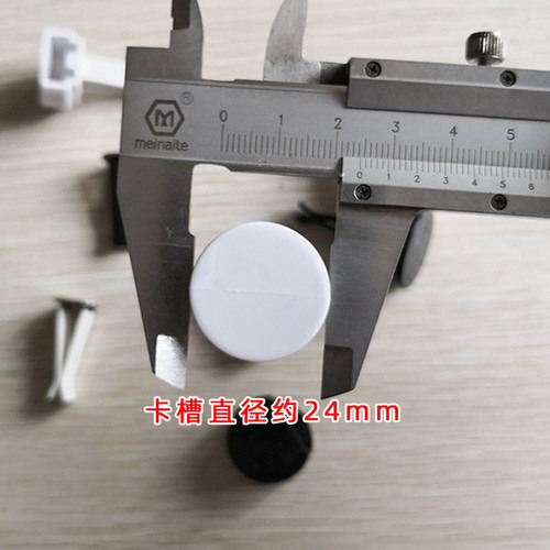 Car perfume clip Car air conditioner air outlet clip Gypsum metal clip accessories Aromatherapy card slot fragrance tablets