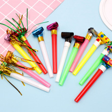 儿童玩具生日吹龙口哨 搞怪创意吹吹卷地摊玩具批发派对助威道具