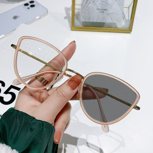  cross-border European and American cat eye trend men's and women's anti-blue light metal legs simple and fashionable photochromic glasses