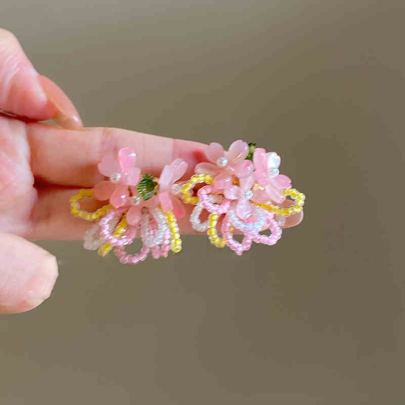 Aguja de plata flor rosa borla estilo vacaciones pendientes verano dulces y exquisitos pendientes pequeños pendientes de diseño fresco mujeres