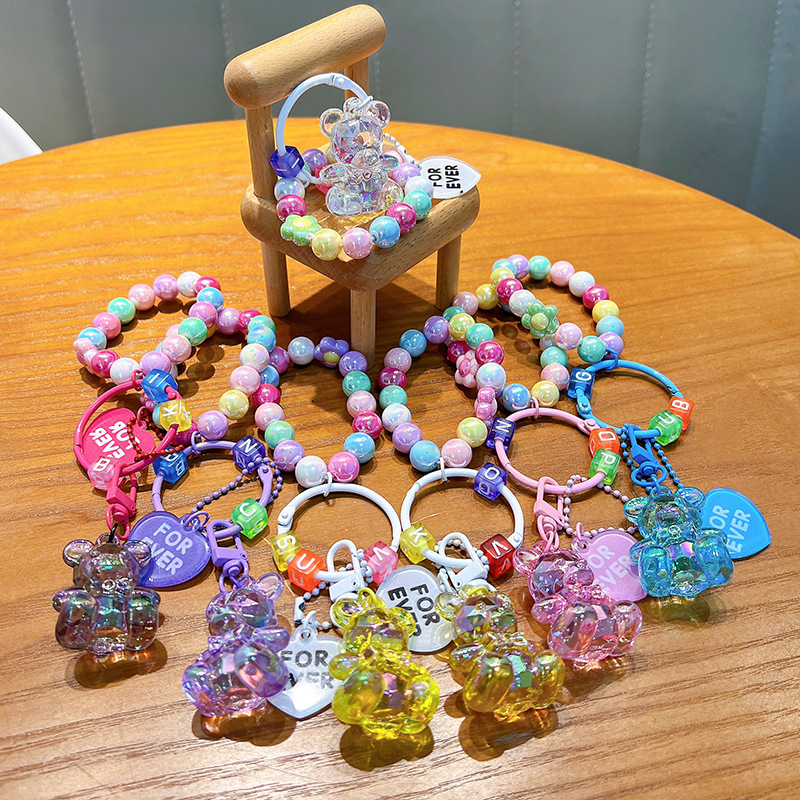 Cuentas de asiento osos colgantes de llaves de bolsos acrílicos exquisitos colgantes de llaves de automóvil colgantes pequeños regalos al por mayor