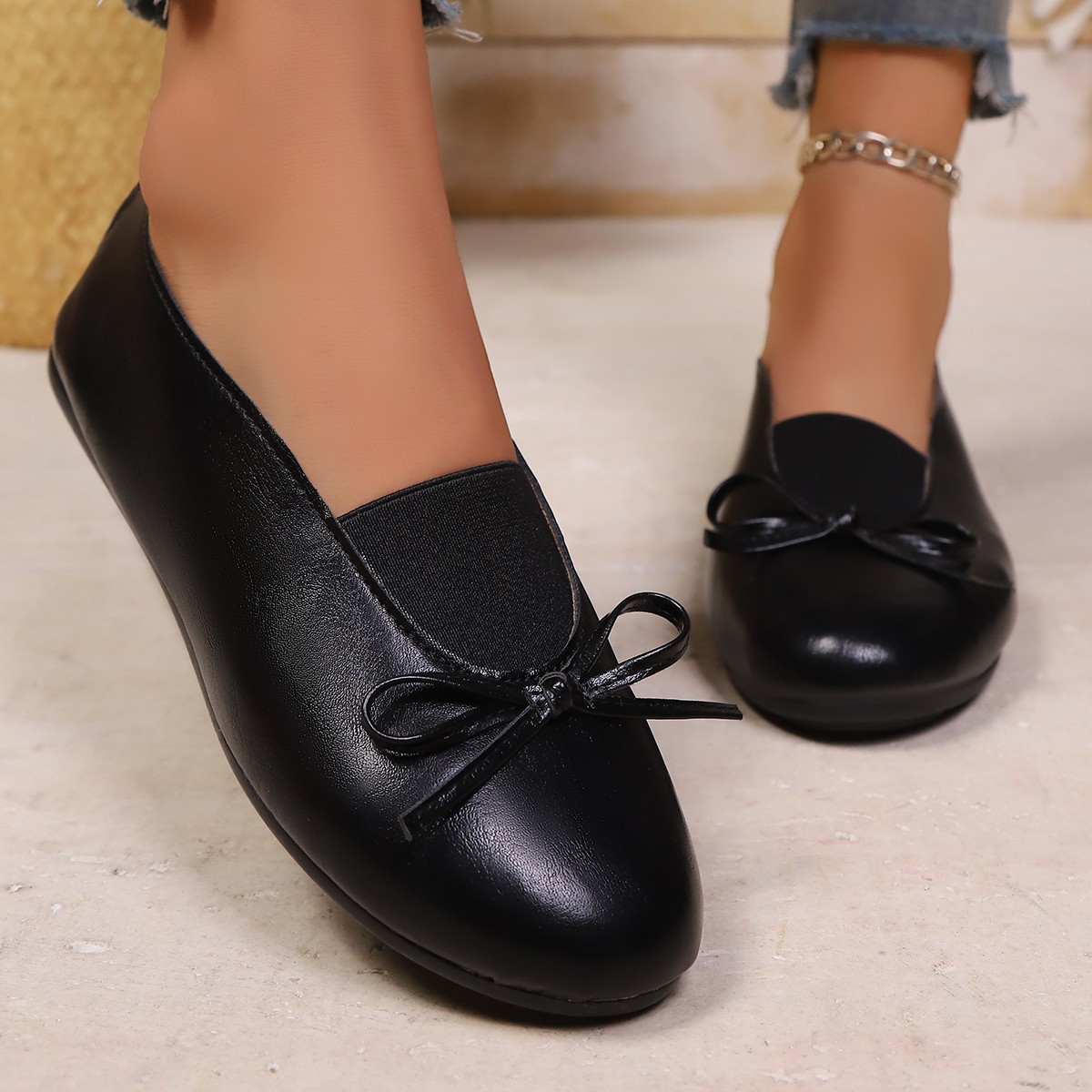 高端小众蝴蝶结芭蕾舞鞋女新款真皮平底一脚蹬百搭小皮鞋时尚单鞋