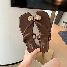 ���ы�ͬ�� �ļ��r��ƽ�׷��^����b�һ�֎��Aֺ��ЬŮ��Ƥ��Ь