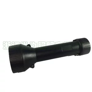 SW2700 Много -функциональный сигнальный свет по -прежнему остается SZSW2700B, красным, желтым, белым и белым трех -колорным четырехконтрором железнодорожного сигнала.