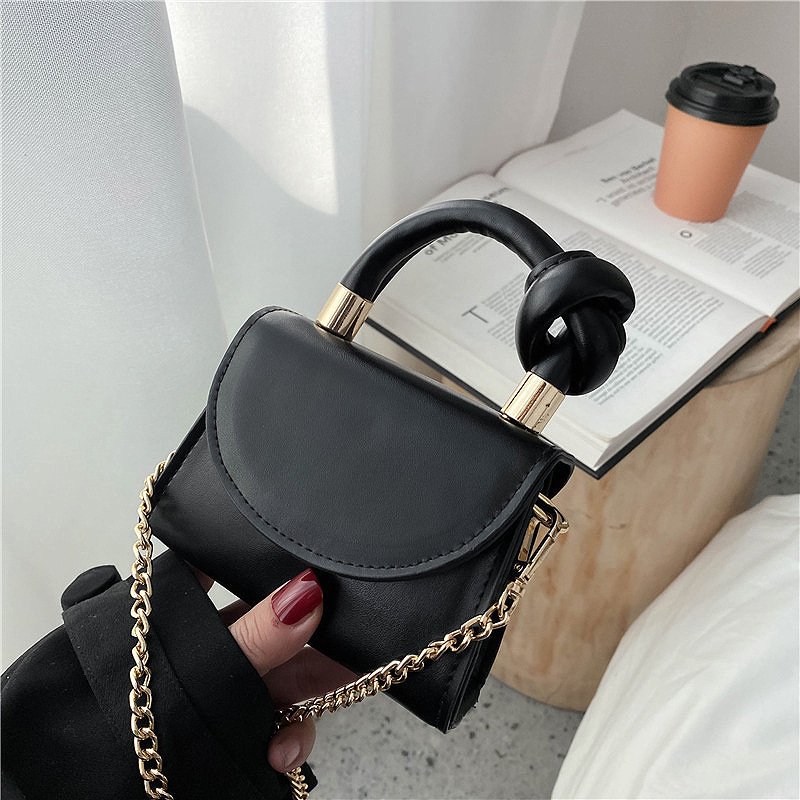 Women's Mini All Seasons Pu Leather Solid Color Fashion Square Flip Cover Handbag display picture 2