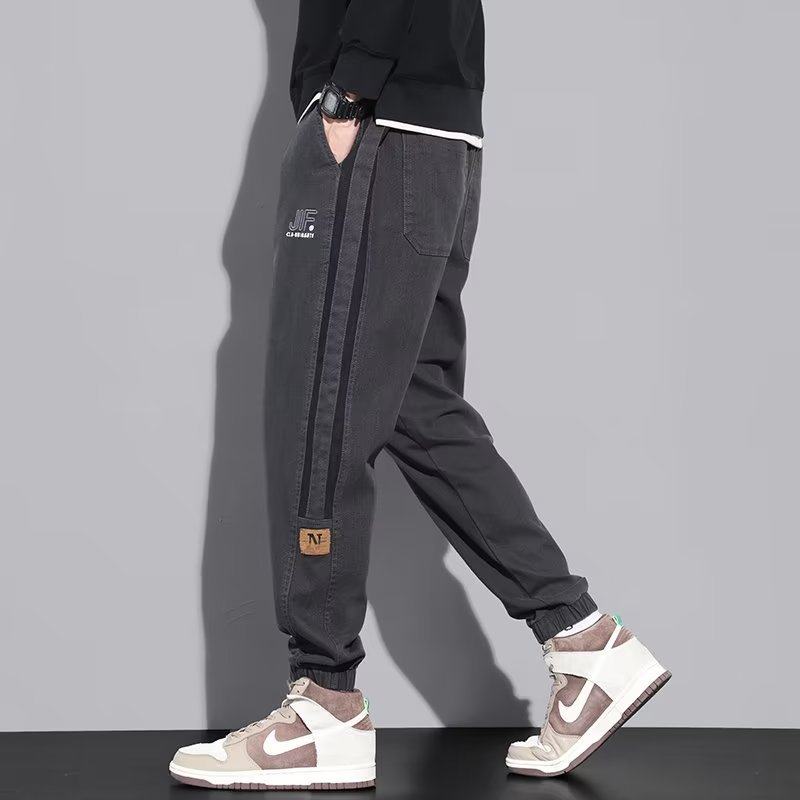 Pantalones casuales, marca de moda de otoño e invierno para hombres, pantalones bonitos, pantalones largos de Harlan de mezclilla de nuevo estilo, marea de gran tamaño para hombres