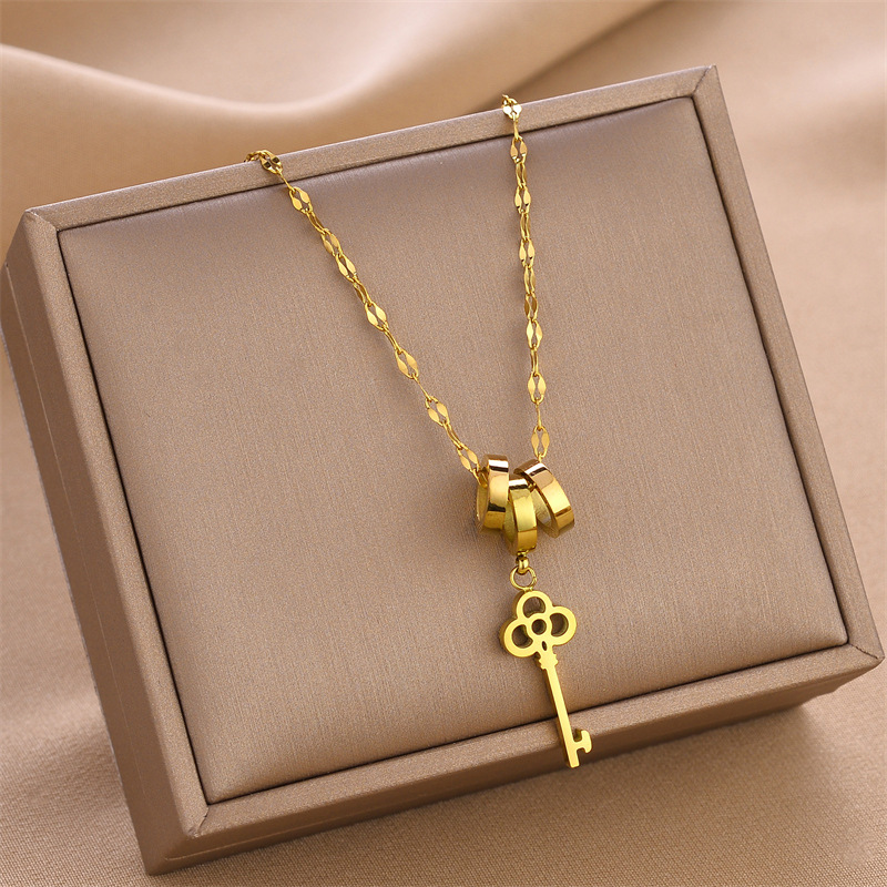 Collar de acero de titanio nuevo transfronterizo, joyería femenina, personalidad de moda, venta caliente simple, joyería de cadena de clavícula femenina, collar creativo image 181