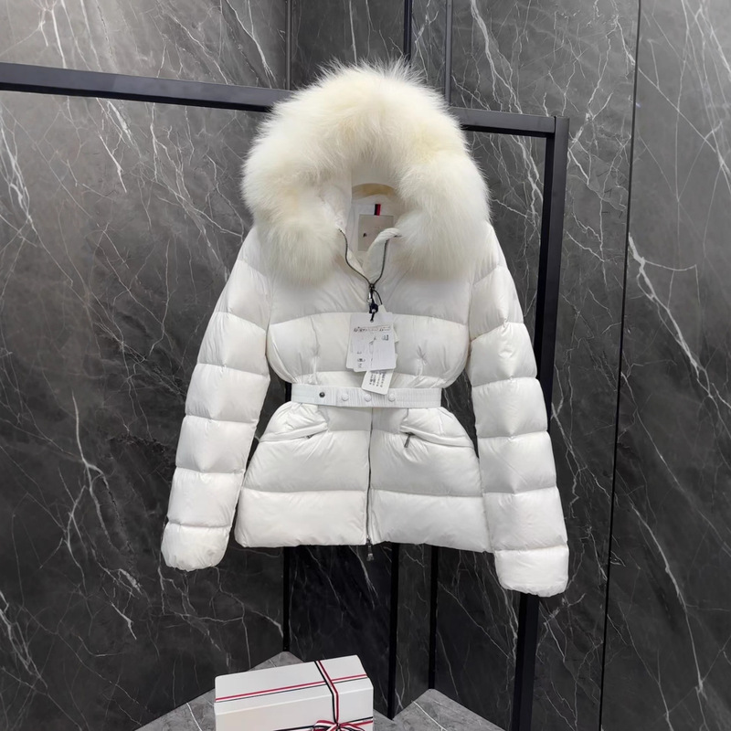 Boed蒙口羽绒服短款狐狸毛女款束腰毛皮饰边Logo徽标外套|undefined