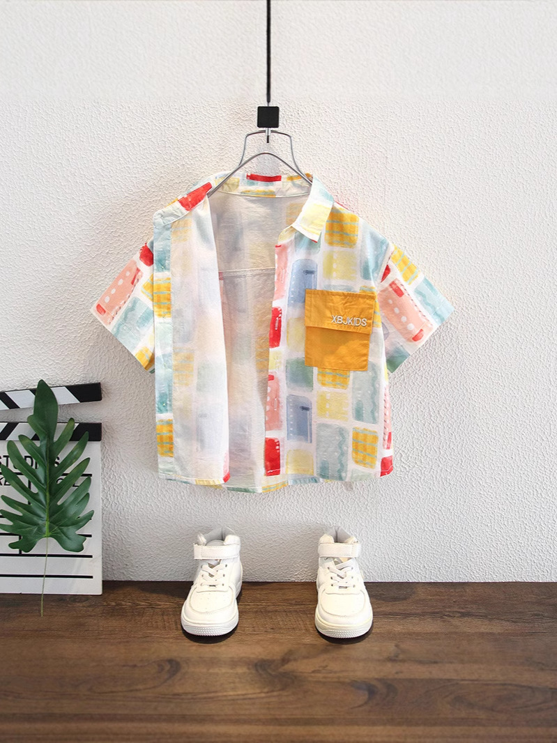 Camisa de manga corta para niños 8022, nuevo estilo 2026, camisa floral de moda estilo coreano para niños, top delgado de verano para niños, a la moda