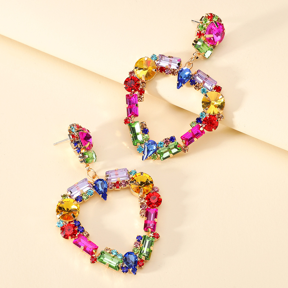 Alloy Ear Needle Material Golden Plated Plating Material 1 Pair Fashion Heart Shape Rhinestone Glass Hollow Out Women's Chandelier Earrings