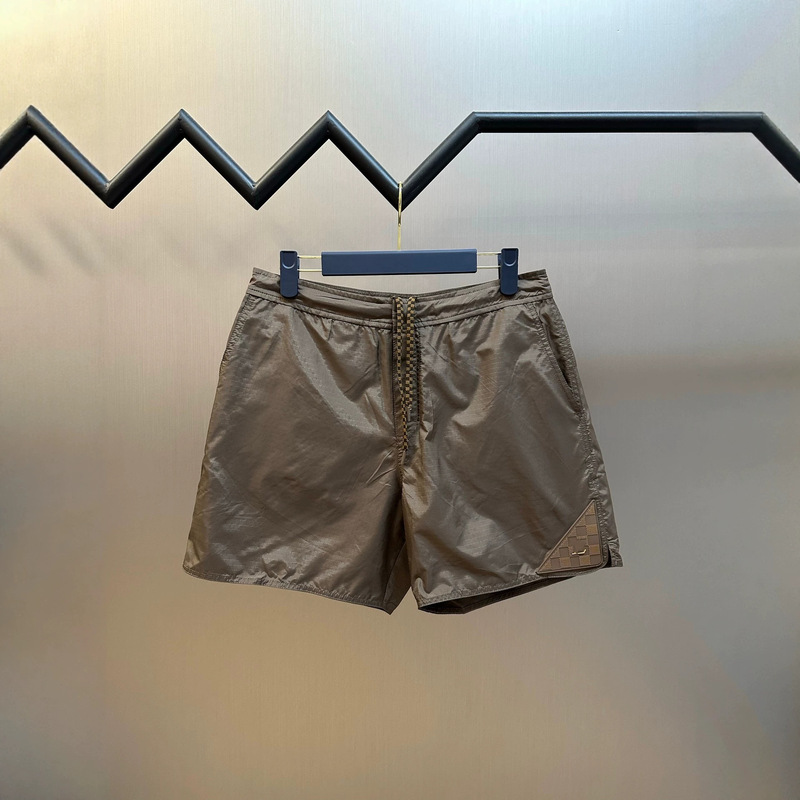 Authentic Original Label in Stock V Brand Nylon Tech Fabric Patch Logo Pocket Shorts Swim Trunks Beach Pants Authentic Original Label in Stock V Brand Nylon Tech Fabric Patch Logo Pocket Shorts Swim Trunks Beach Pants