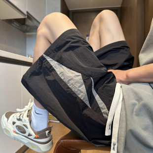 Summer Casual Shorts Men's Trendy Brand Ice Silk Breathable Quick-Drying Thin Loose Street Sports Running Beach Shorts