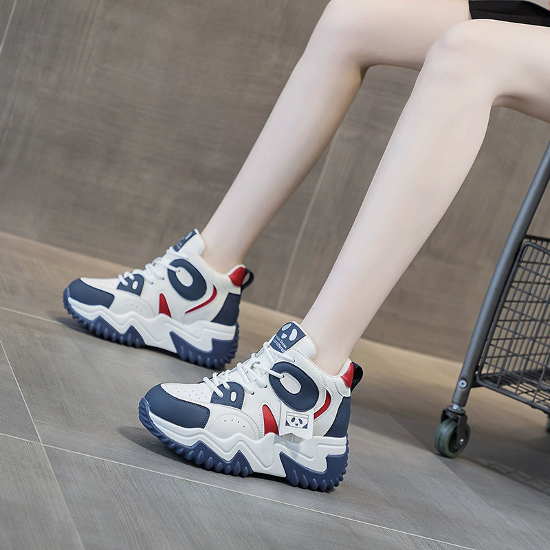 Черно-белые кроссовки на платформе для женщин, новинка осени 2025, модные универсальные белые повседневные туфли для женщин