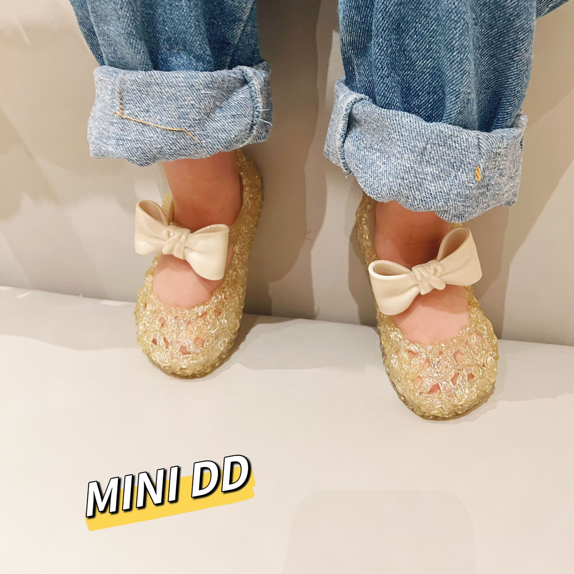 Fashionable children's comfortable breathable sandals with bow