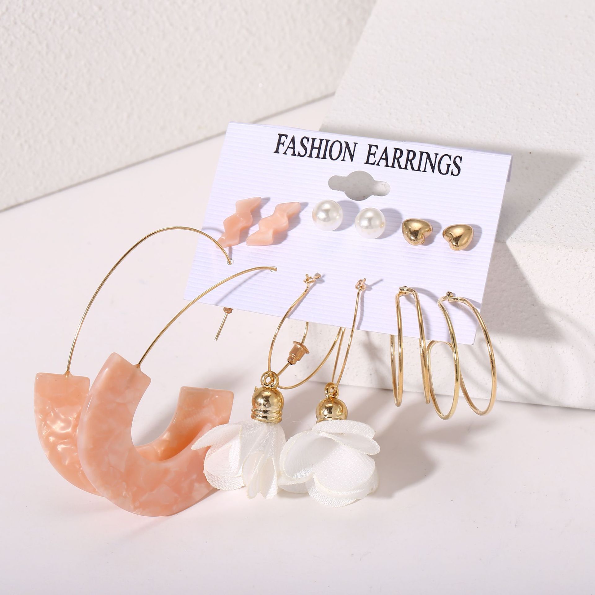 Wholesale Simple Heart Moon Geometric Acrylic Earring Set display picture 13