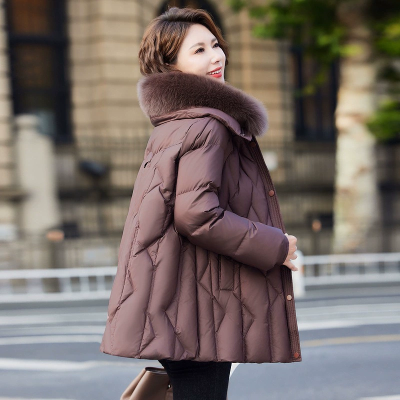 Средне-длинная мама пуховик 2024 новая женщина среднего возраста зимняя одежда среднего возраста белая утка теплая куртка