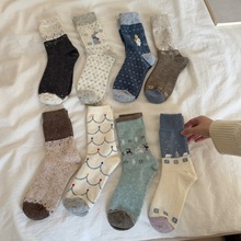 IOULOR奶油系费尔岛复古日杂风羊毛中筒袜子女秋冬加厚保暖堆堆袜