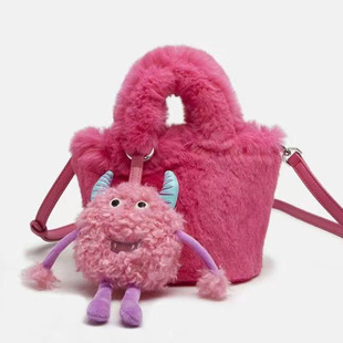 �ɐ�С�֫F���ˮͰ���߼���ë�q���e�����õ�tɫ�r�Іμ�б���